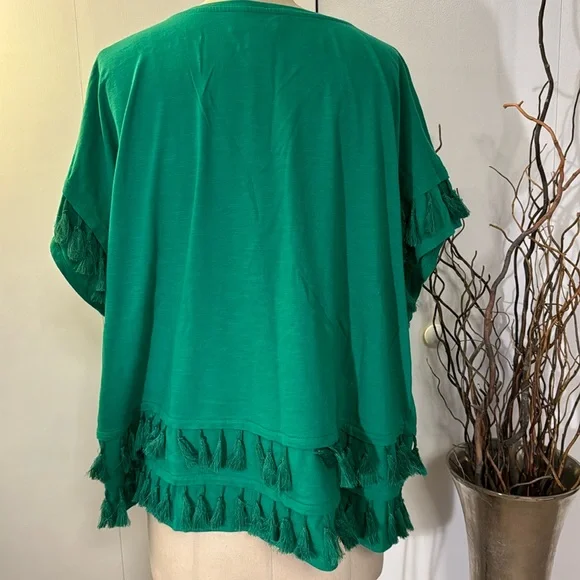 For the Republic bright green V-neck fringe short sleeve blouse - Picture 4 of 6